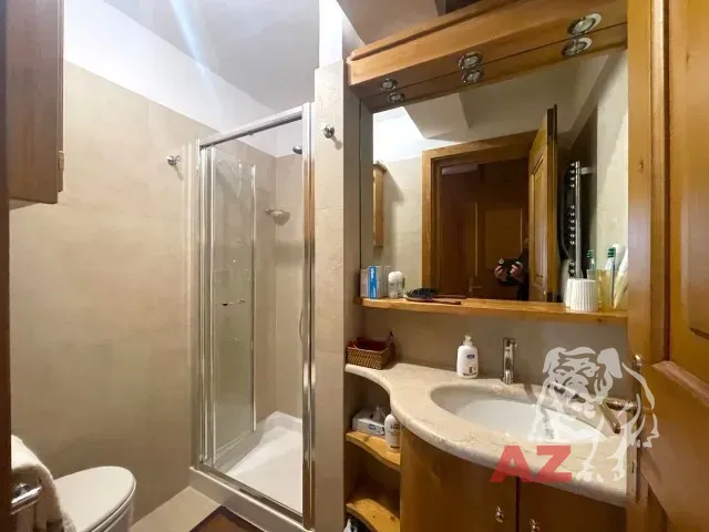 5 bagno con doccia.webp